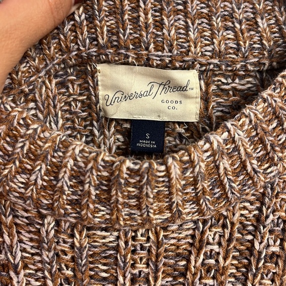 Target Sweater - Picture 4 of 4